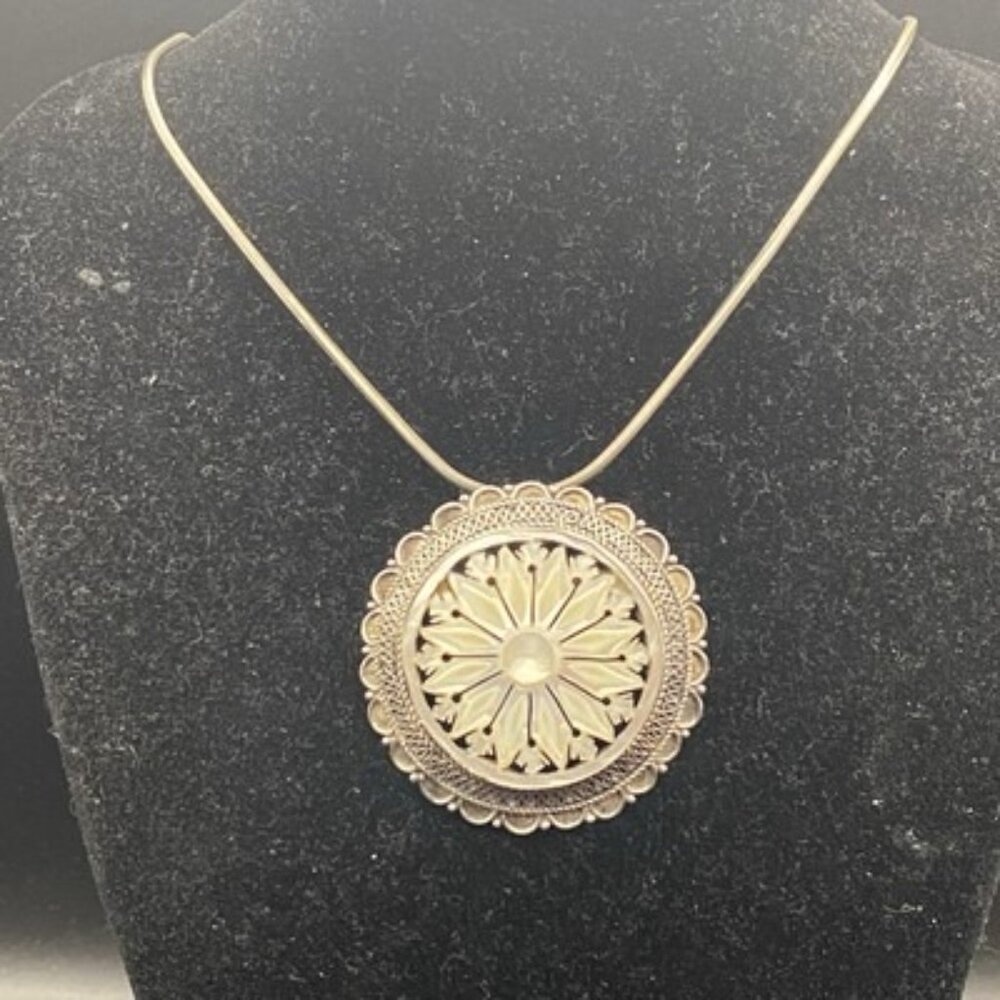 Vtg 950 Sterling Silver MOP Brooch Pendant Necklace Intricate Jerusalem 18” 14g - Picture 3 of 11
